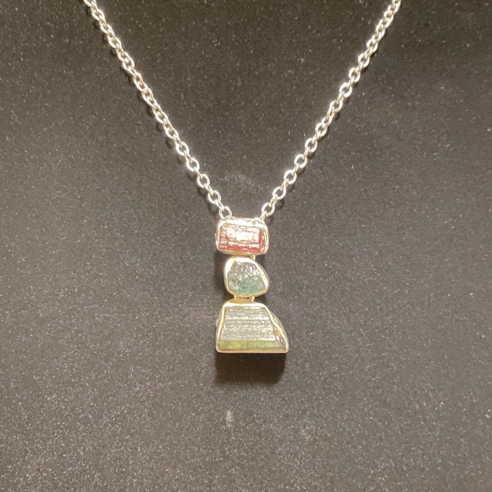 Healing tourmaline pendant necklace